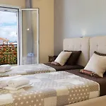 Ntina's House דירה קרבומילוס